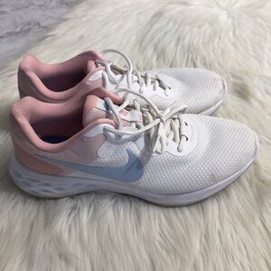 Nike Revolution 6 Next Nature women's running shoes Size 10.5